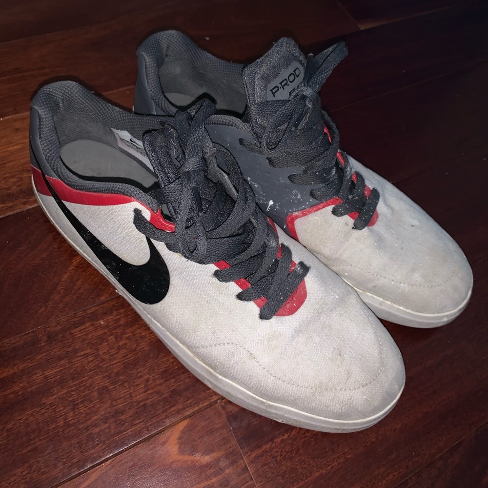 Nike Men's Sneakers - Picture 3 of 4